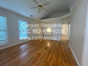 211 Brently Woods Dr in Chattanooga, TN - Building Photo - Building Photo