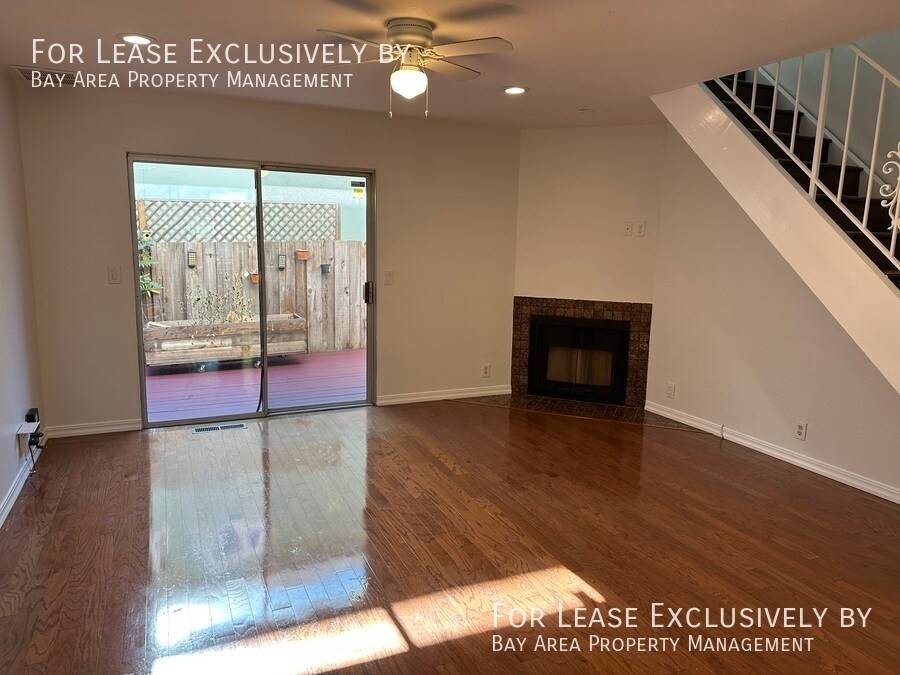 409 Oak Ave in Redwood City, CA - Building Photo