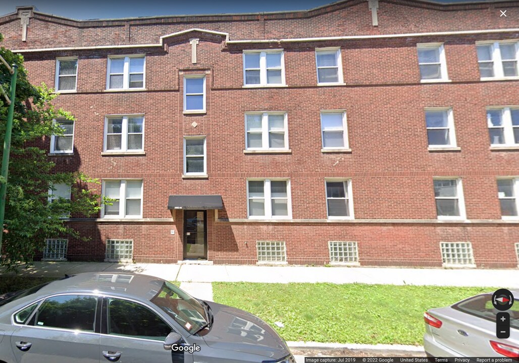 2802 N Campbell Ave in Chicago, IL - Building Photo