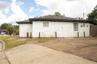 5302 Anzio Rd photo'