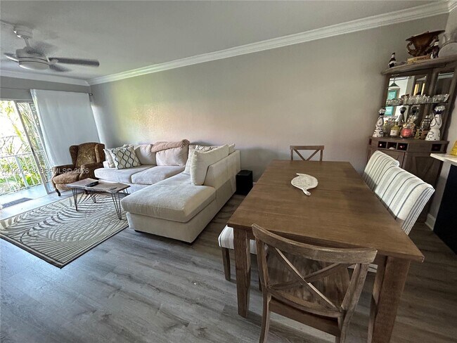 725 Hummingbird Way in North Palm Beach, FL - Building Photo - Building Photo