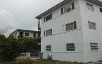 6487 W Flagler St in Miami, FL - Foto de edificio - Building Photo