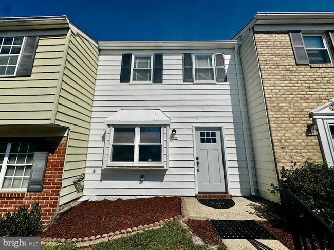 property at 6434 Lincoln Ct