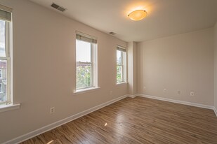 611 Otis Pl NW in Washington, DC - Building Photo