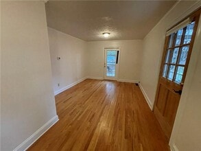 2042 Hosea L Williams Dr NE in Atlanta, GA - Building Photo - Building Photo