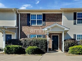 43 Wolf Creek Ln in Lillington, NC - Building Photo