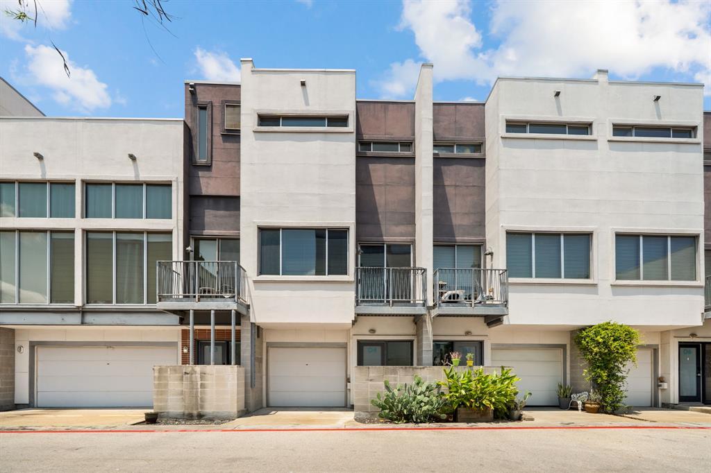 4801 S Congress Ave in Austin, TX - Building Photo