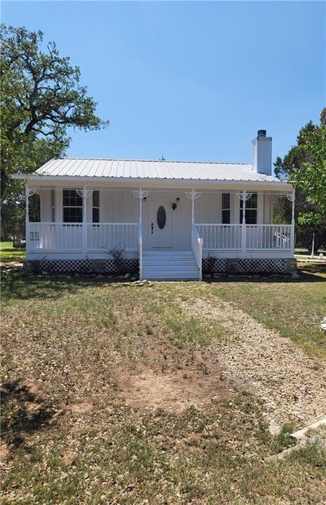 115 River Rapids Loop in Wimberley, TX - Building Photo