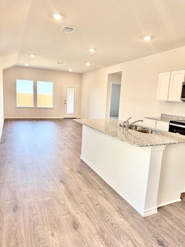 1709 Potomac Ln in Blue Ridge, TX - Building Photo - Building Photo