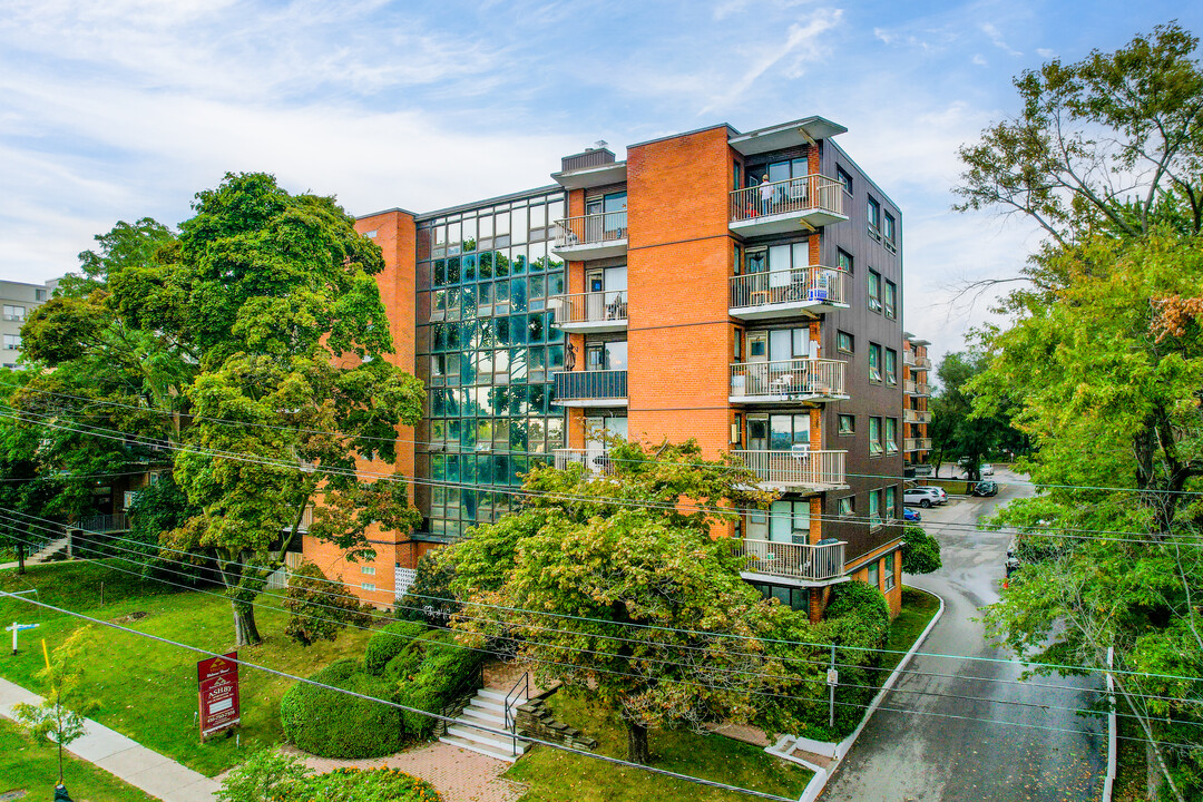 Ashby Apartments in Toronto, ON - Building Photo