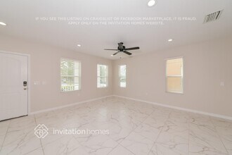 3933 Cottage Hill Ave in Parrish, FL - Foto de edificio - Building Photo