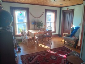 310 Chapman St, Unit A in Greenfield, MA - Building Photo