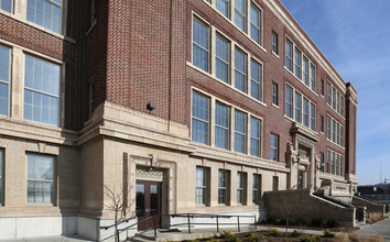 Sands Senior Apartments in Cincinnati, OH - Foto de edificio - Building Photo