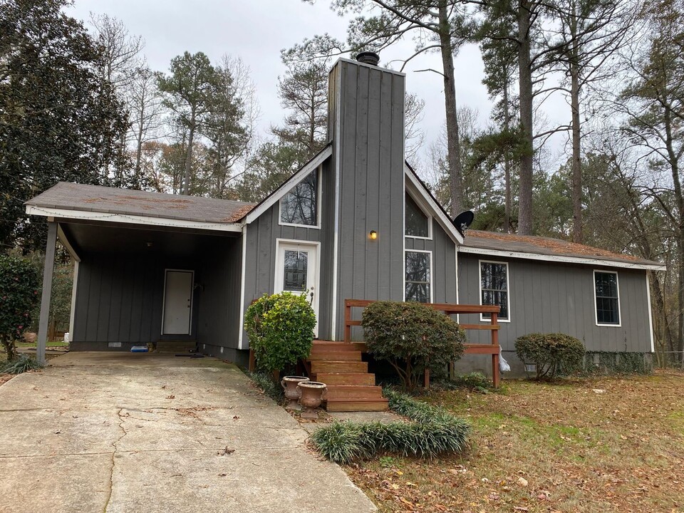 46 Cypress Dr in Newnan, GA - Building Photo