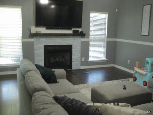 208 Wray St in Warner Robins, GA - Building Photo - Building Photo