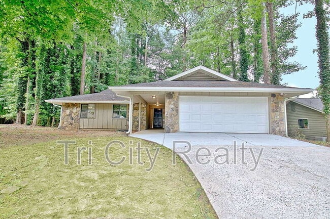 107 Gelding Garth in Peachtree City, GA - Building Photo - Building Photo