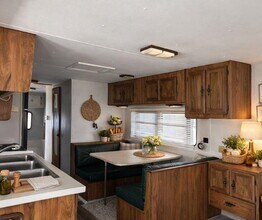 17031 US-301 in Dade City, FL - Building Photo - Building Photo