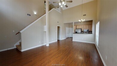 1621 Park Pl, Unit 1004 in College Station, TX - Building Photo - Building Photo