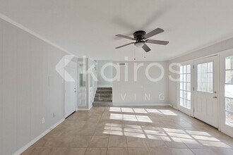 2550 Old Dobbin Dr E in Mobile, AL - Foto de edificio - Building Photo