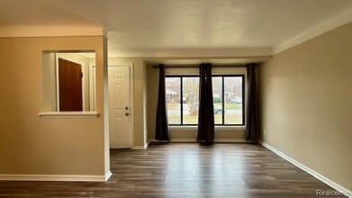 26488 Stollman Dr in Inkster, MI - Building Photo - Building Photo