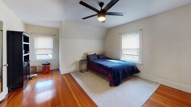 96 Columbia St, Unit 2 in Brookline, MA - Building Photo - Building Photo
