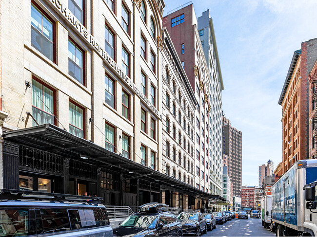 31-33 N Moore St in New York, NY - Foto de edificio - Building Photo