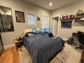 632 E 2nd St, Unit 4 in Boston, MA - Building Photo - Building Photo