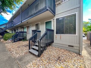 Bridgeview Apartments in Napa, CA - Foto de edificio - Interior Photo