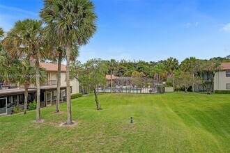 21785 Cypress Dr in Boca Raton, FL - Building Photo - Building Photo