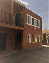 133 Chester Ave in Bakersfield, CA - Building Photo - Building Photo