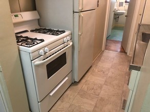 1724 H St-Unit -3 in Sacramento, CA - Building Photo - Building Photo