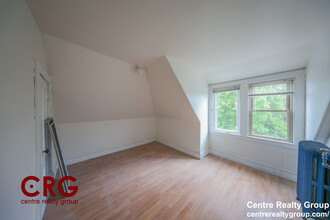 22 Grand View Ave, Unit 2 in Somerville, MA - Foto de edificio - Building Photo