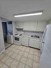 7910 Colony Cir N, Unit 108 in Tamarac, FL - Building Photo - Building Photo