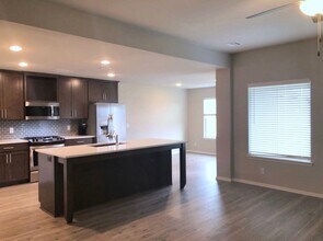 3217 W Charlotte St in Broken Arrow, OK - Building Photo - Building Photo