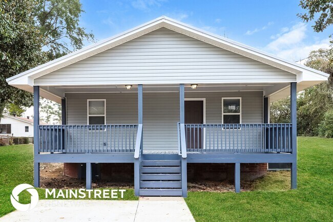 property at 141 2nd Ave SE