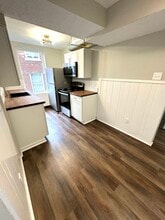 2992 W McMicken Ave, Unit 2 in Cincinnati, OH - Foto de edificio - Building Photo