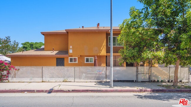 property at 1361 Riverside Dr