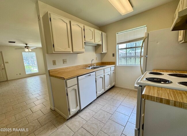 200 Wilkie St in Lafayette, LA - Building Photo - Building Photo