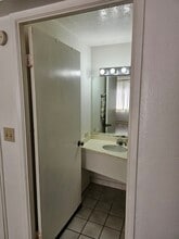 444 Niu St, Unit 1102 in Honolulu, HI - Foto de edificio - Building Photo