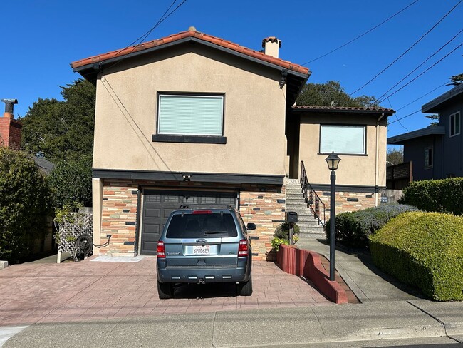 property at 424 Dorado Way