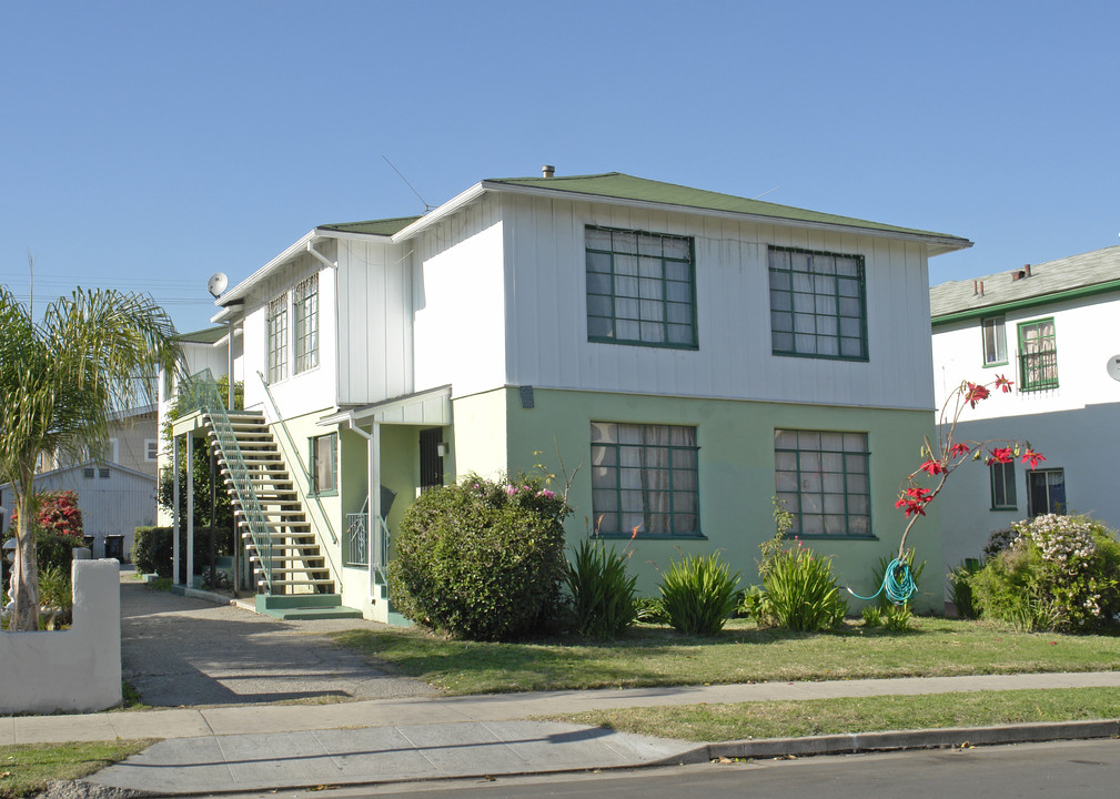 1501 S Bronson Ave in Los Angeles, CA - Building Photo