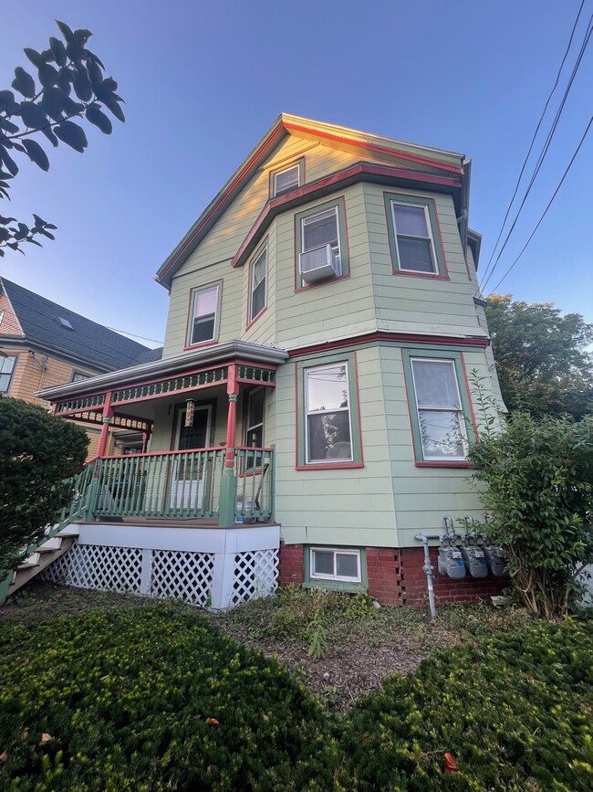 16 Kidder Ave, Unit 2