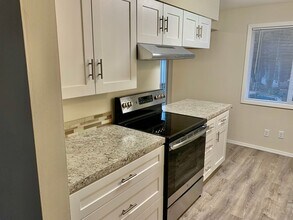 2011 W Grace Ave in Spokane, WA - Building Photo - Building Photo