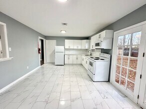 306 New Jersey Rd in Pemberton Township, NJ - Foto de edificio - Building Photo