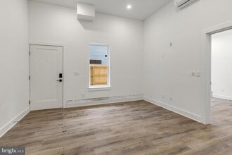 2214 N Front St in Philadelphia, PA - Building Photo - Building Photo