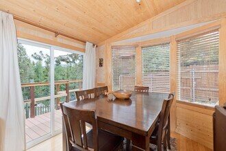 100 Ski Trails Rd in Mammoth Lakes, CA - Building Photo - Building Photo