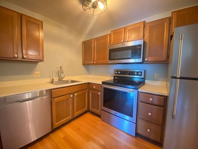 property at 1 Bristol Ct