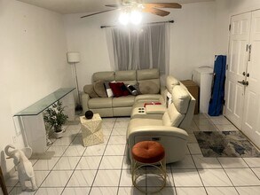 3160 SW 26th St in Miami, FL - Building Photo - Building Photo