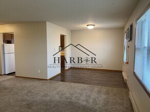 2426 30th Ave NW in Rochester, MN - Building Photo - Building Photo