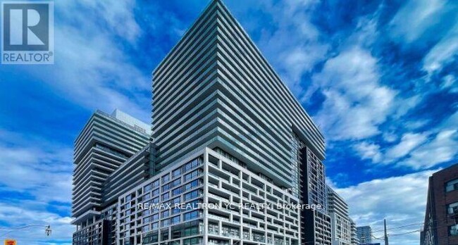 135-135 Lower Sherbourne St